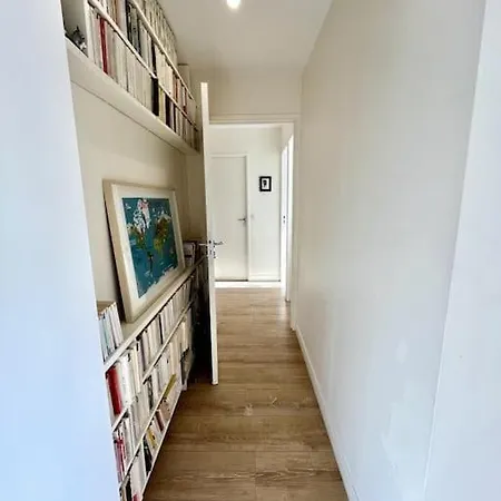 Parisian Flat Eiffel Tower View * 파리