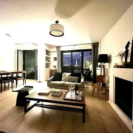 Apartment Parisian Flat Eiffel Tower View